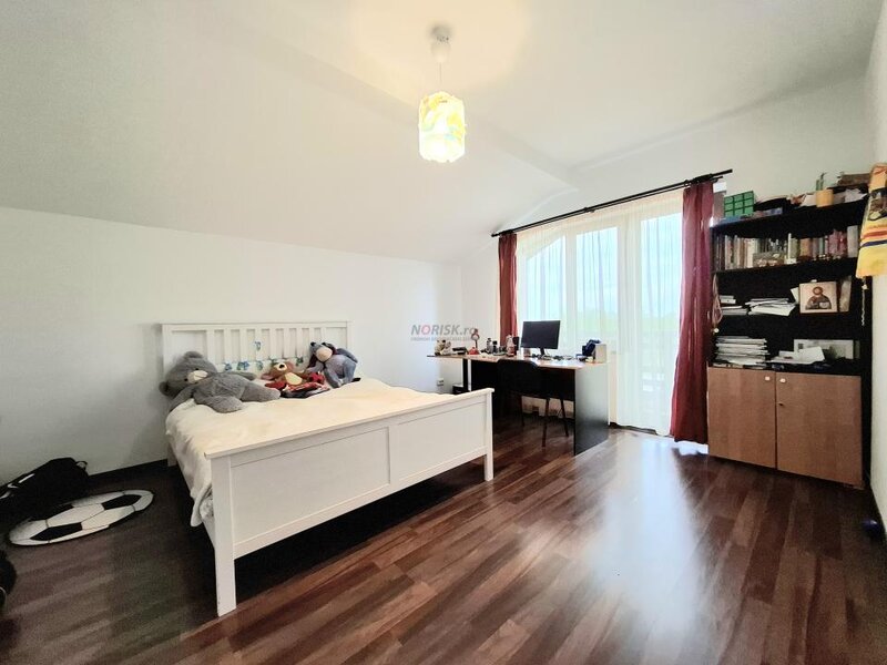 Vila 5 camere Corbeanca, 205mp, curte, 550mp, centrala, panouri & baterie